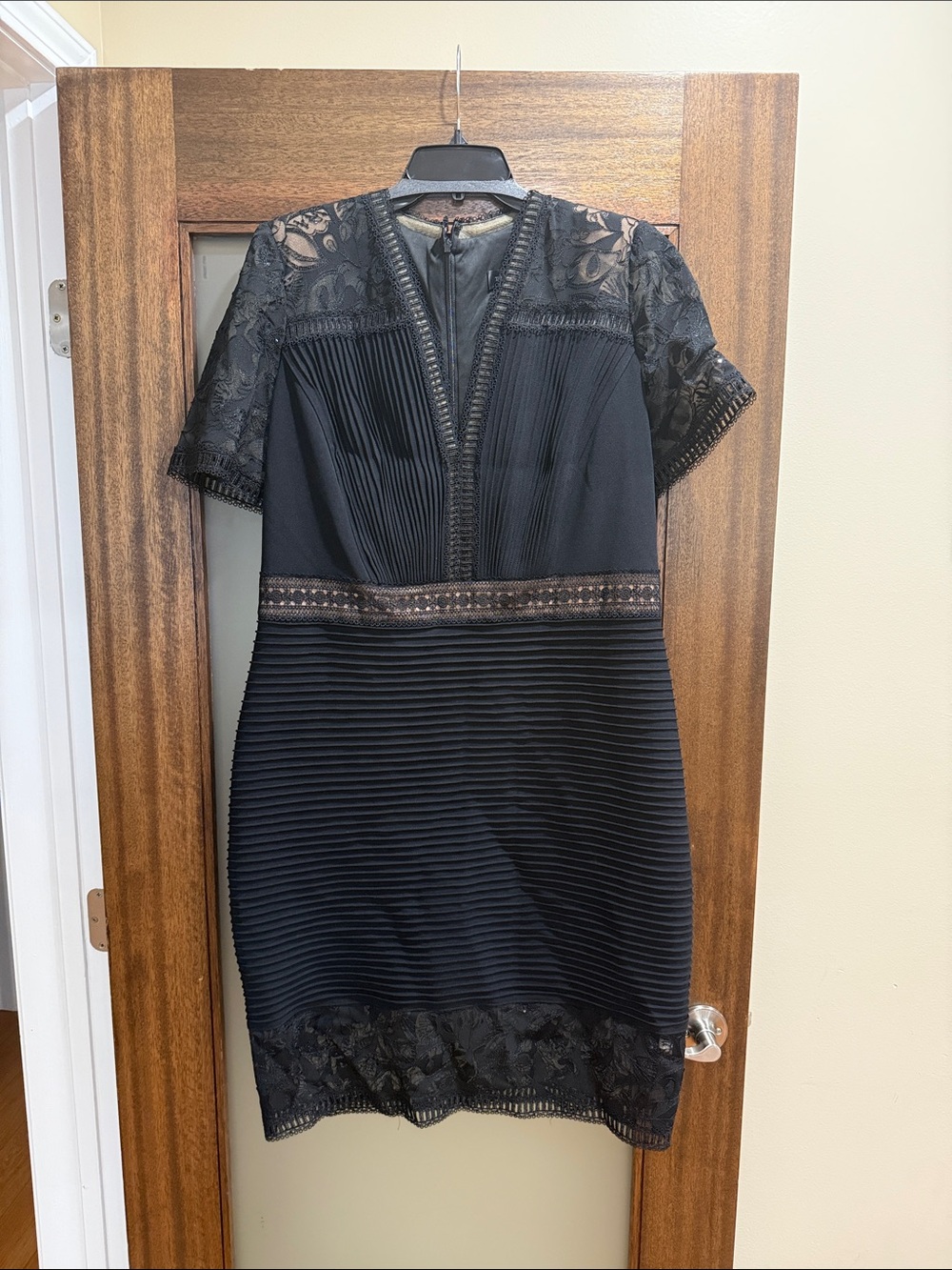 Tadashi Shoji Black Lace-Trim Pleated Midi Dress